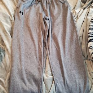 Mens XL Under Armour sweatpants.